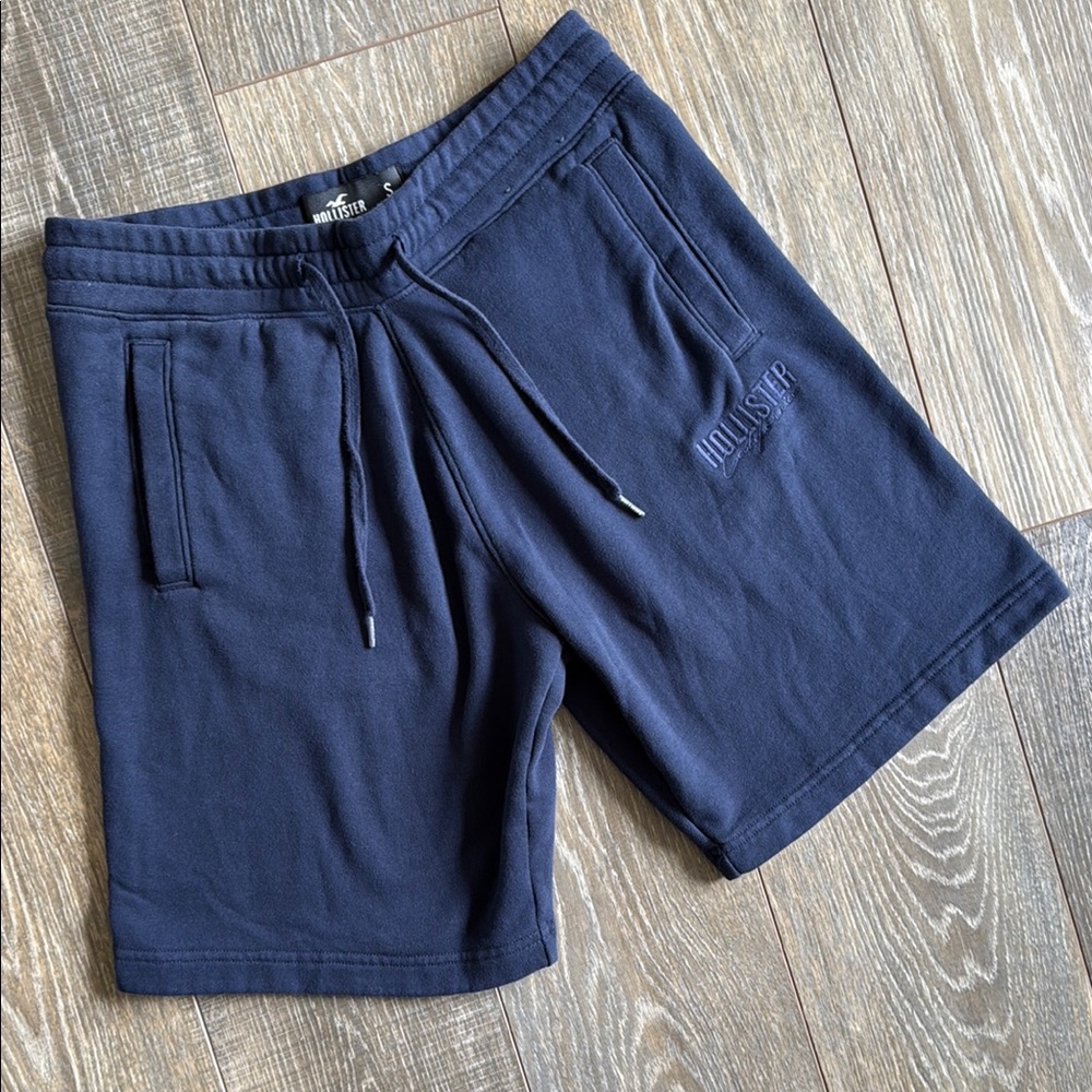 Hollister Men's Navy Shorts